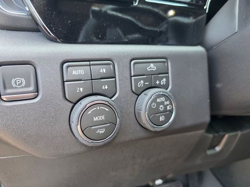 New 2026 Chevrolet Silverado 1500 LT Trail Boss w/ Convenience Package II AWD/4WD image 11