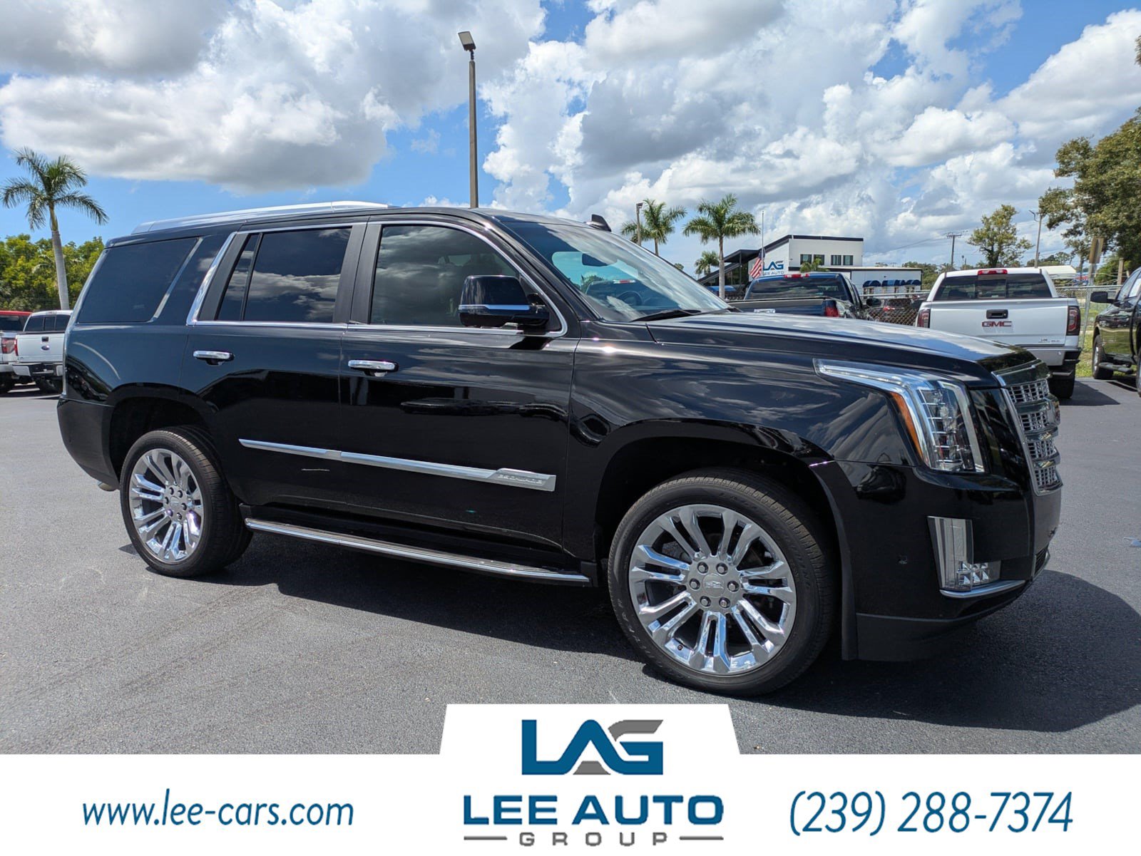 Used 2017 Cadillac Escalade Luxury w/ LPO, Radiant Package RWD image 1