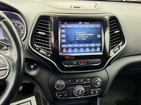 Used 2020 Jeep Cherokee Limited image 17