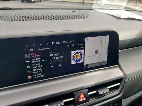 Used 2024 Kia Seltos EX image 22