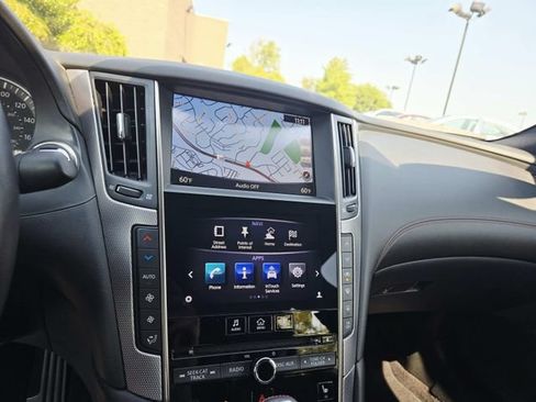 Used 2018 INFINITI Q50 Red Sport 400 AWD/4WD image 22