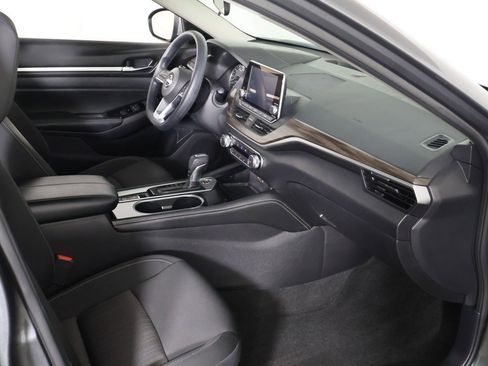 Used 2023 Nissan Altima 2.5 SV image 20