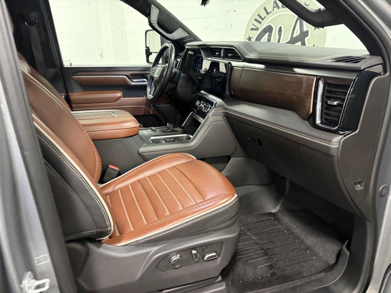 Used 2025 GMC Sierra 3500 Denali Ultimate AWD/4WD image 20