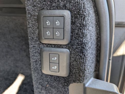 Used 2018 Land Rover Range Rover HSE AWD/4WD image 38