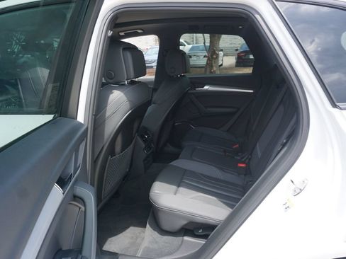 Used 2025 Audi Q5 2.0T Premium AWD/4WD image 15