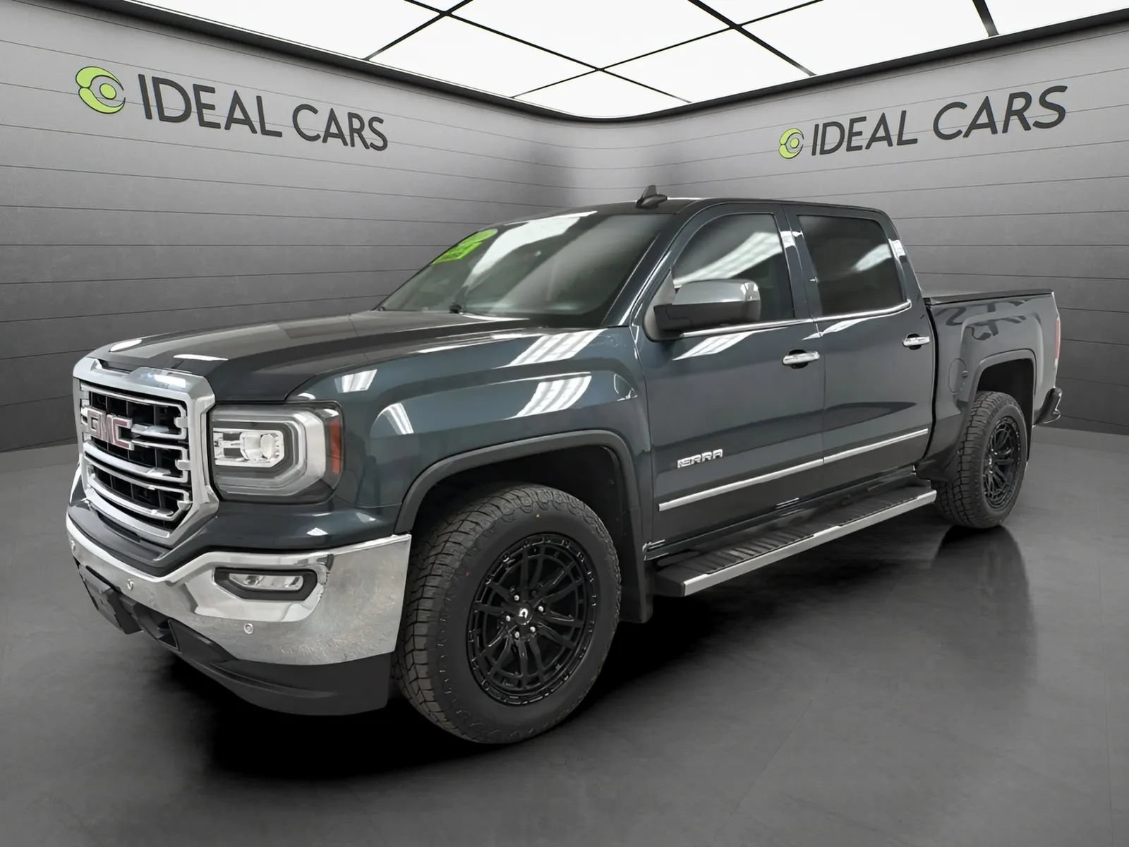 Used 2018 GMC Sierra 1500 SLT AWD/4WD image 1