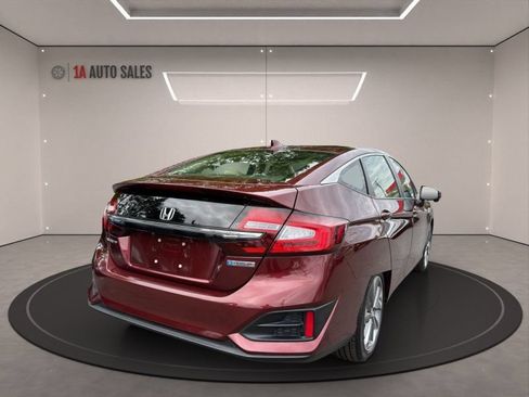 Used 2018 Honda Clarity Plug-In Hybrid image 5