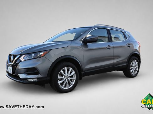 Used 2021 Nissan Rogue Sport SV FWD image 4
