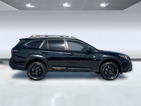 Used 2022 Subaru Outback Wilderness AWD/4WD image 7