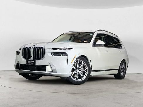 Used 2025 BMW X7 xDrive40i AWD/4WD image 1