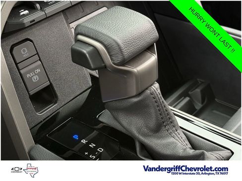 Used 2024 Toyota Tundra Limited AWD/4WD image 18