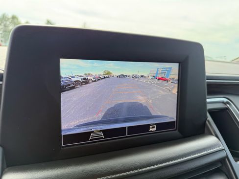 Used 2022 Chevrolet Tahoe 2WD image 19