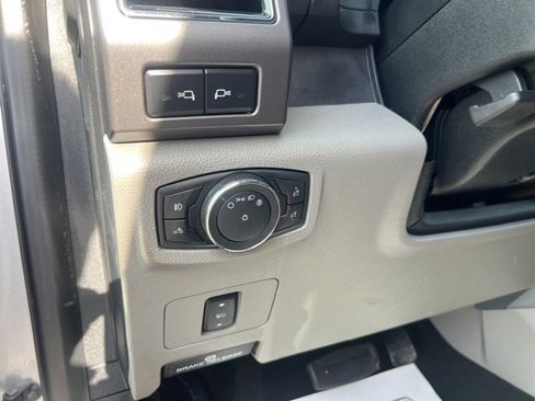 Used 2019 Ford F250 XLT w/ XLT Premium Package image 8