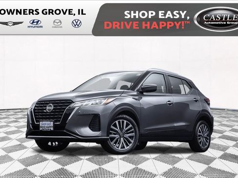 Used 2021 Nissan Kicks SV image 1