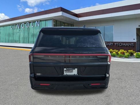 New 2025 Lincoln Navigator L Reserve w/ Jet Appearance Package AWD/4WD image 5