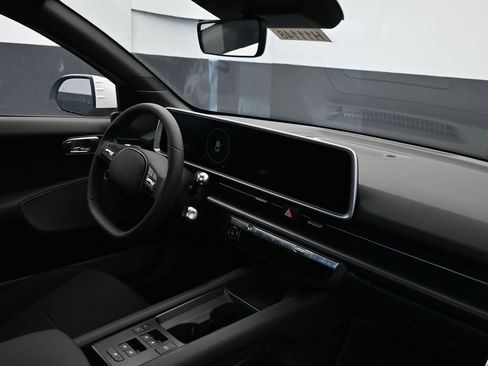 New 2025 Hyundai Ioniq 6 SE image 12