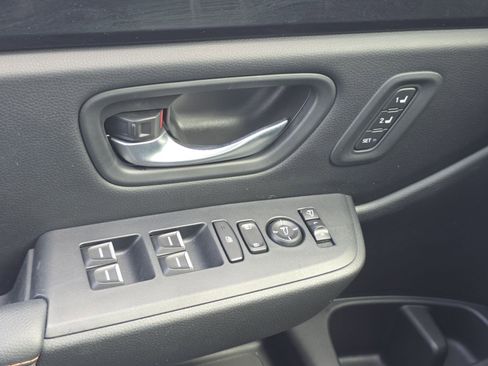 Used 2024 Honda Pilot TrailSport image 26