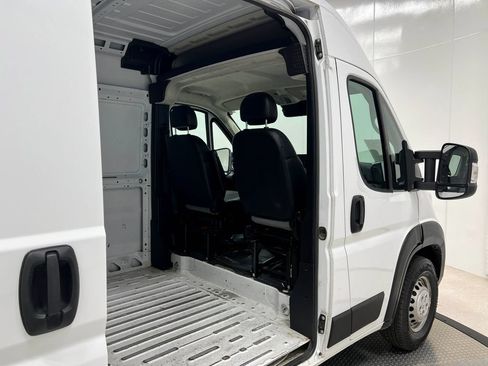 Used 2023 RAM ProMaster 2500 FWD image 30