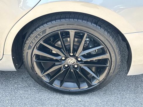 Used 2024 Toyota Camry XSE FWD image 11