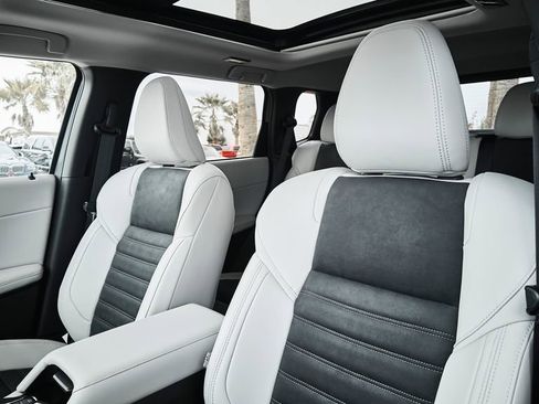 New 2026 Mitsubishi Outlander SE FWD image 25