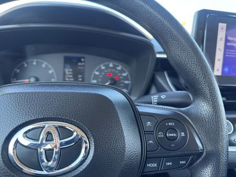 Used 2024 Toyota Corolla LE image 11