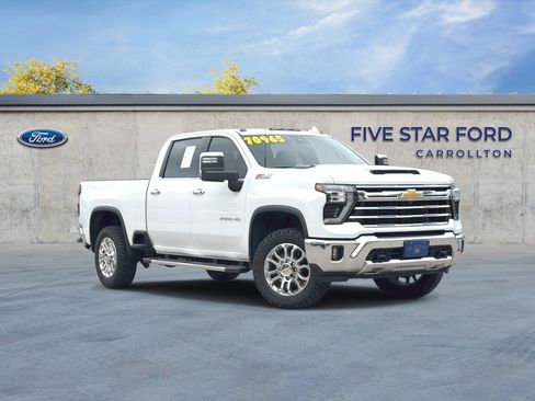Used 2025 Chevrolet Silverado 2500 LTZ w/ LTZ Plus Package AWD/4WD image 1