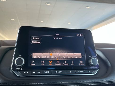 Used 2023 Nissan Rogue SV w/ SV Premium Package image 29