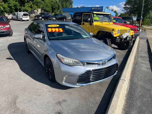 Used 2016 Toyota Avalon Touring w/ Protection Package FWD image 3