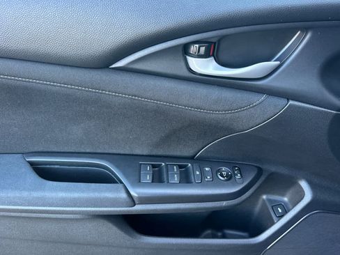 Certified 2019 Honda Insight LX image 11