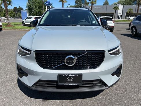 New 2026 Volvo XC40 B5 Plus w/ Protection Package Premier image 11