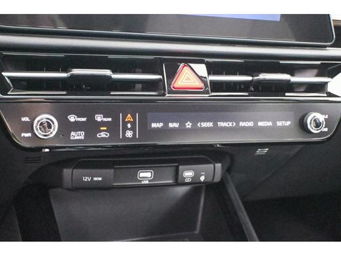 New 2026 Kia Niro FWD image 31