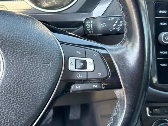 Used 2018 Volkswagen Tiguan SE FWD image 26