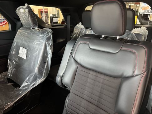 New 2026 Ford Explorer ST-Line AWD/4WD image 26