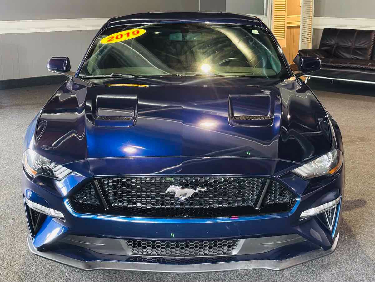 Used 2019 Ford Mustang GT RWD image 18