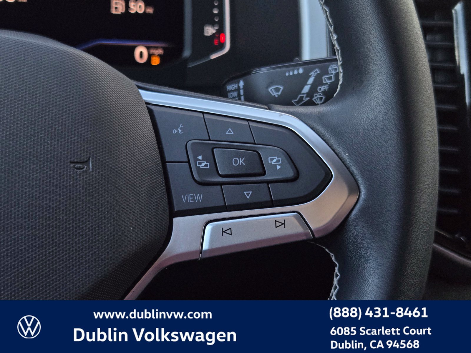 Certified 2023 Volkswagen Atlas Cross Sport SE FWD image 18