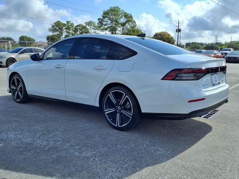 Certified 2026 Honda Accord SE image 3