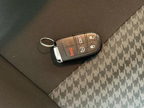 Used 2022 Dodge Charger R/T image 40