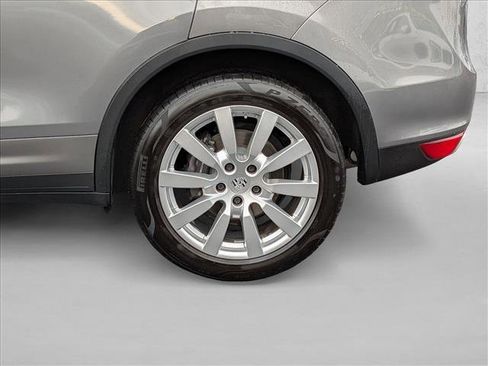 Used 2012 Porsche Cayenne image 24