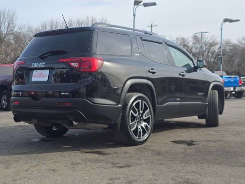 Used 2019 GMC Acadia SLT w/ Black Edition image 8