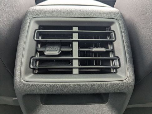 New 2026 Volkswagen Tiguan SE R-Line FWD image 19