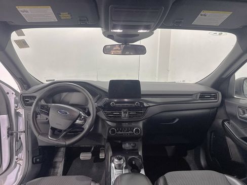 Used 2023 Ford Escape ST-Line AWD/4WD image 2
