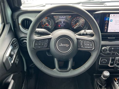 Used 2024 Jeep Wrangler Unlimited Sport AWD/4WD image 25