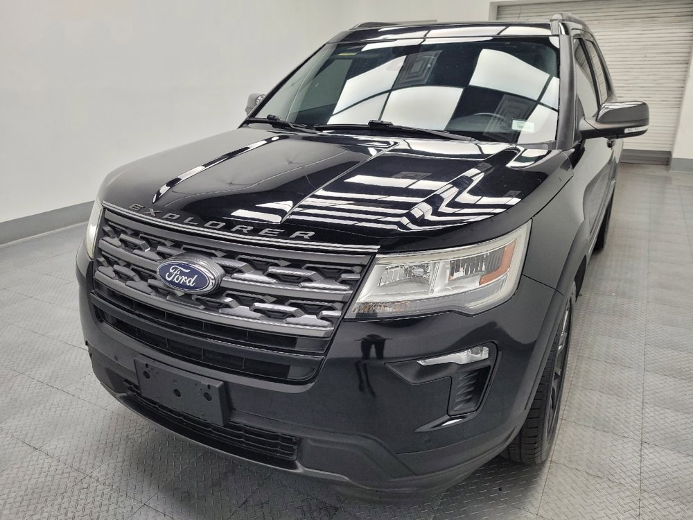 Used 2018 Ford Explorer XLT w/ Equipment Group 202A FWD image 15