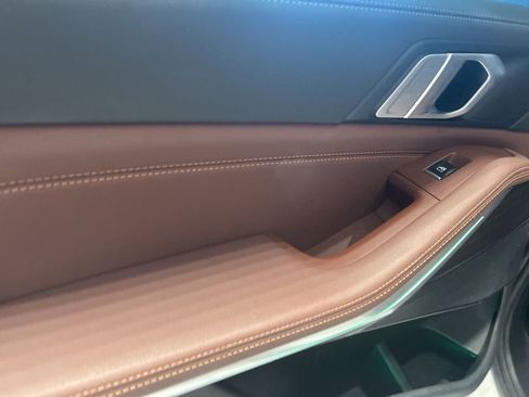 Used 2024 BMW X5 xDrive40i w/ M Sport Package image 14