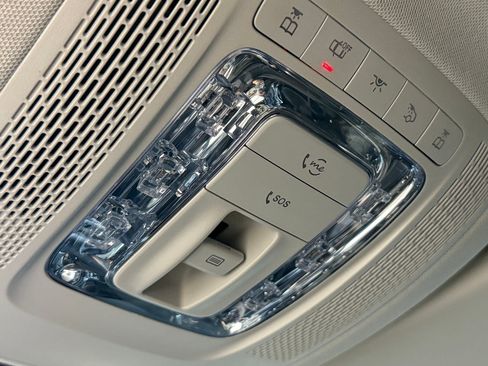 Used 2023 Mercedes-Benz GLS 450 4MATIC image 41