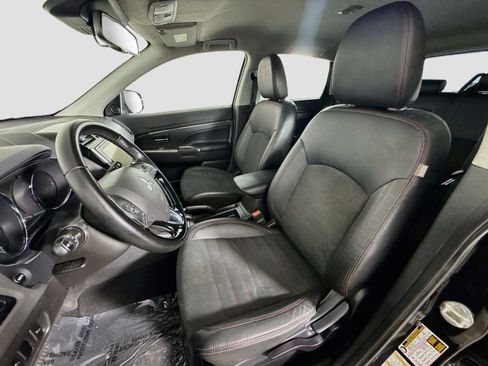 Used 2023 Mitsubishi Outlander Sport ES AWD/4WD image 22