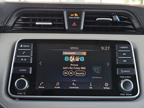 Used 2021 Nissan Versa SV image 12