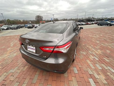 Used 2020 Toyota Camry LE image 34