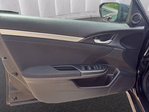 Used 2018 Honda Civic EX image 16