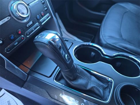 Used 2016 Ford Explorer Limited image 26